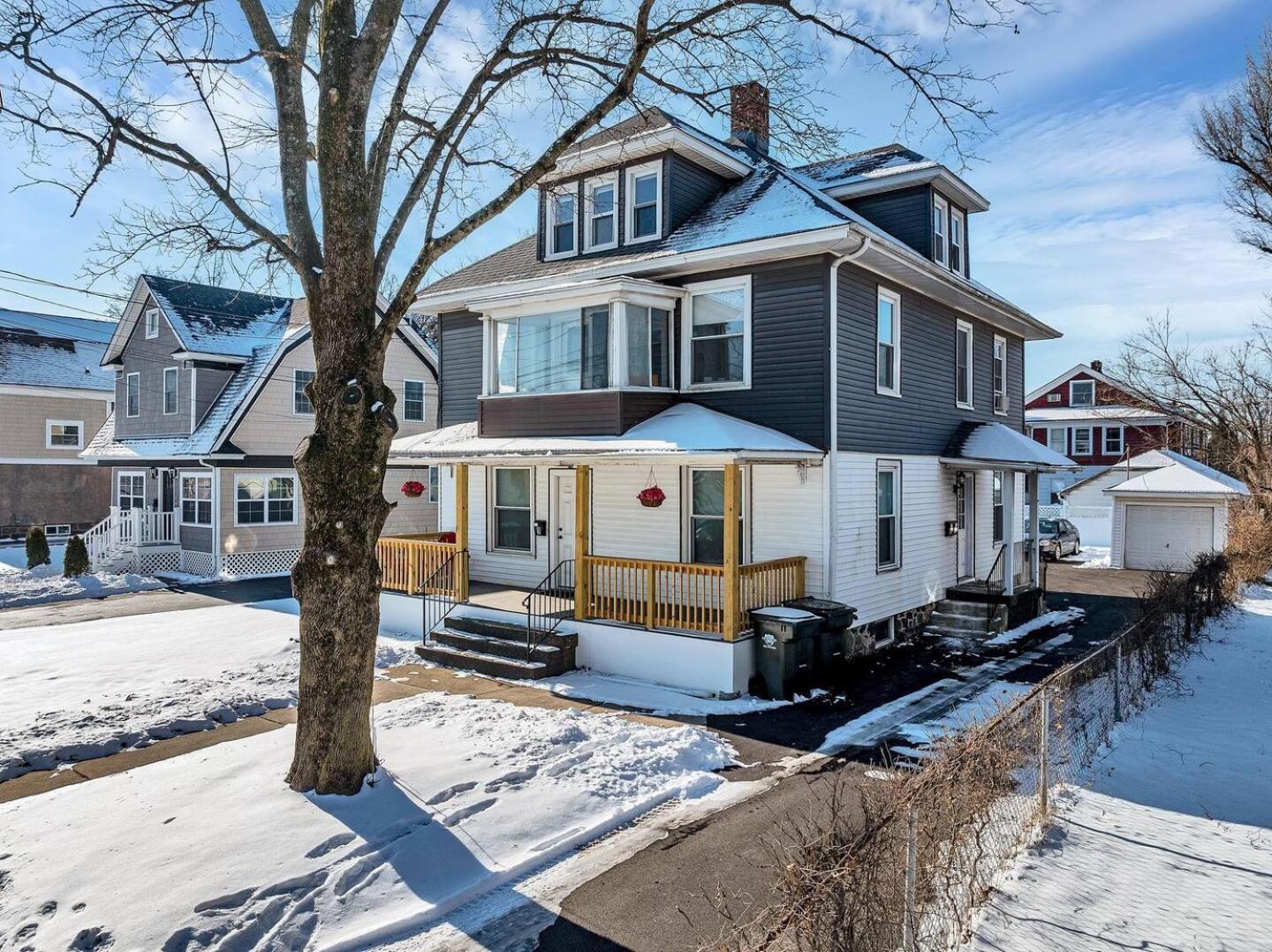 Welcome To Hat City Danbury, A Suburban Retreat Exterior foto
